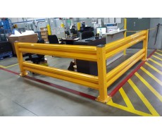 Handle-It Heavy Duty Guard Rail in Industrial Environment Handle-It Heavy Duty Guard Rail in Industrial Environment